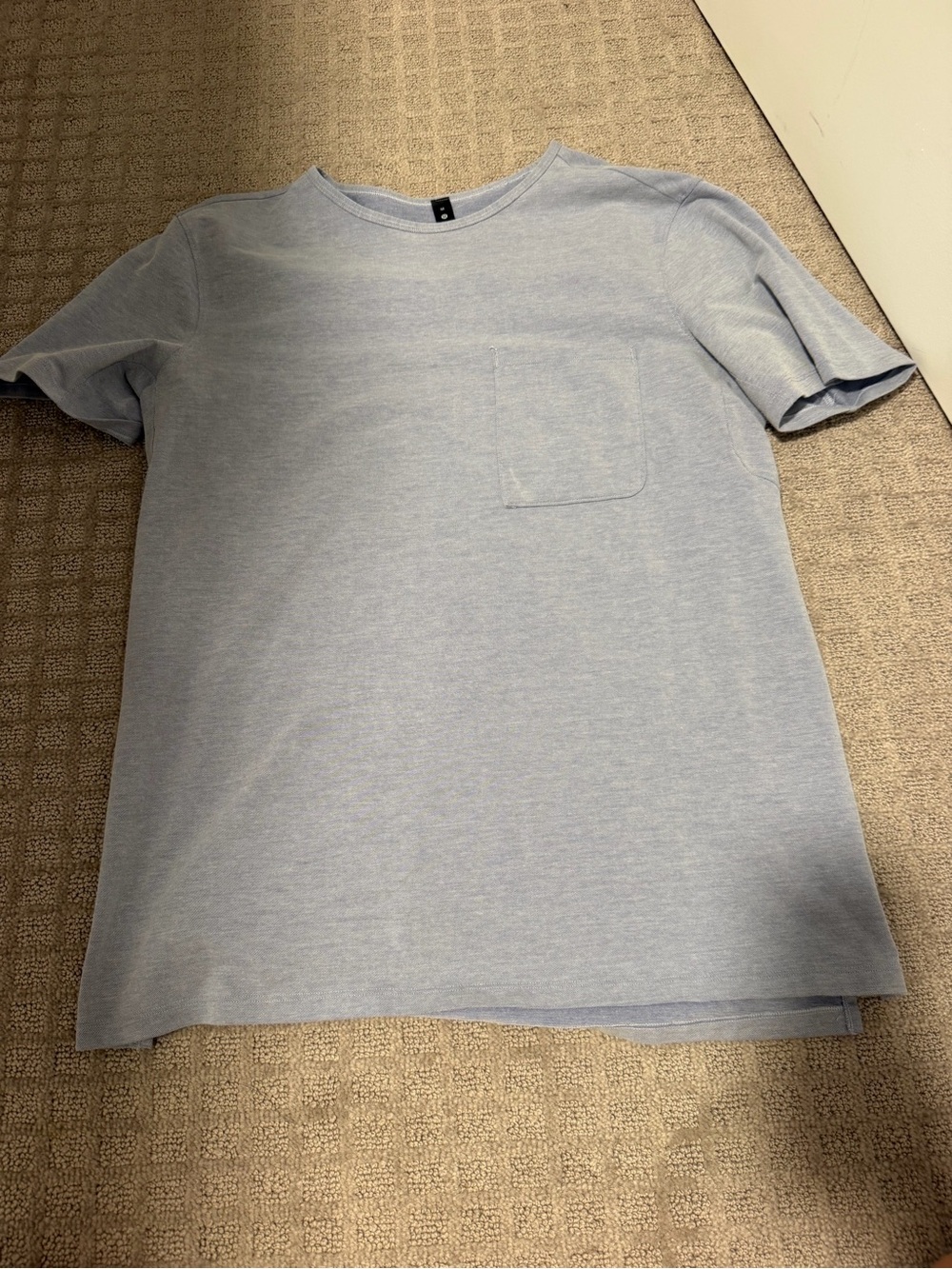 lululemon Men’s Purple/Gray Short Sleeve Pocket Tee - Picture 3 of 3